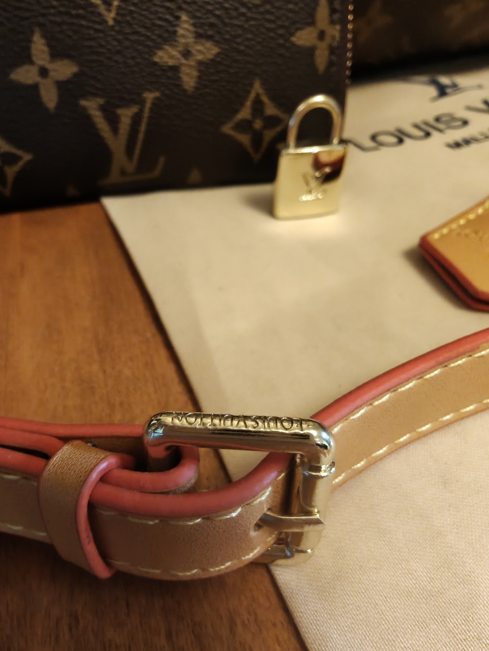 Fun "FASHION BAG"  New. - Picture 8 of 16